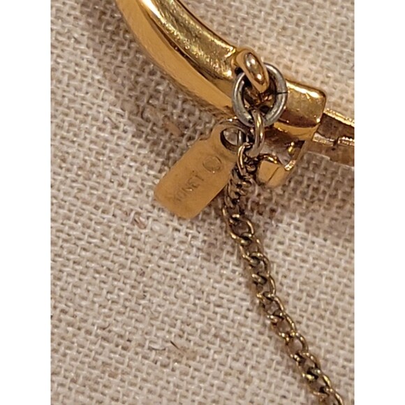 Vintage Classic Monet Goldtone Cream Knot Enameled Cuff Bangle Bracelet Signed - Picture 8 of 12